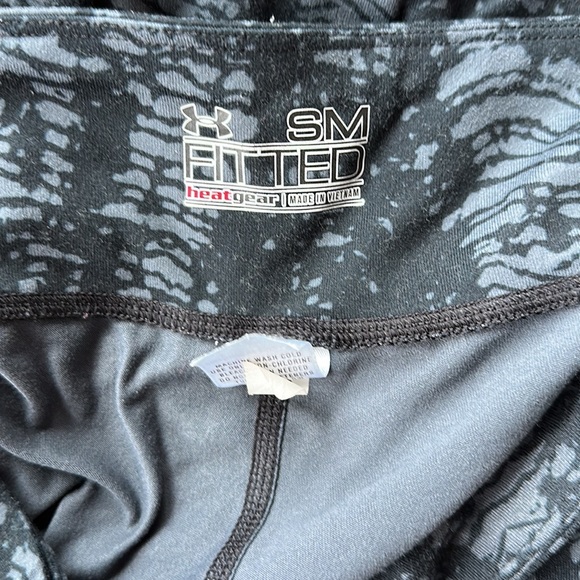 Yale University Under Armour shadow abstract graphic printed full length legging - Picture 7 of 7